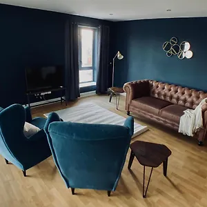 https://joy-st-apartments.belfasthotelsireland.com