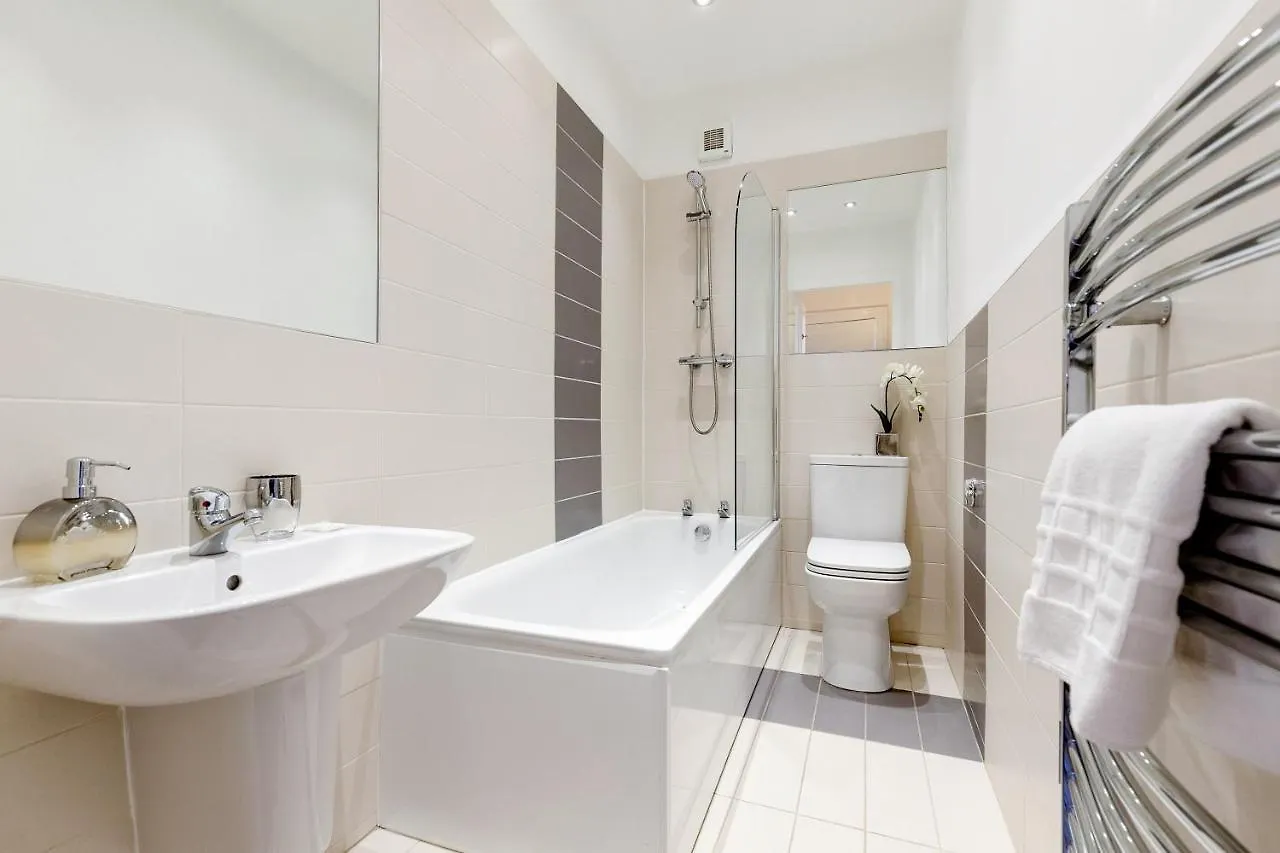 Apartment Heart Of Edinburgh City Centre 3 Bed Georgian Apt United Kingdom