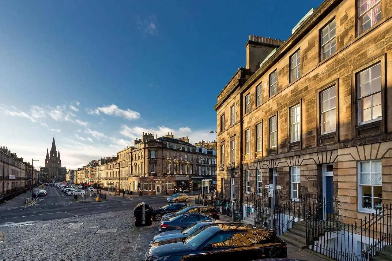 Apartment Heart Of Edinburgh City Centre 3 Bed Georgian Apt